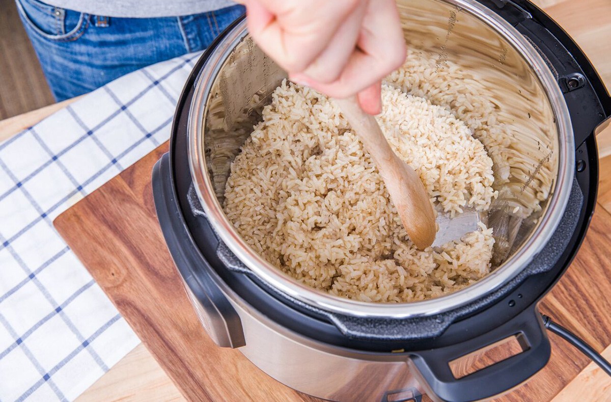 how to remove rice cooker stains